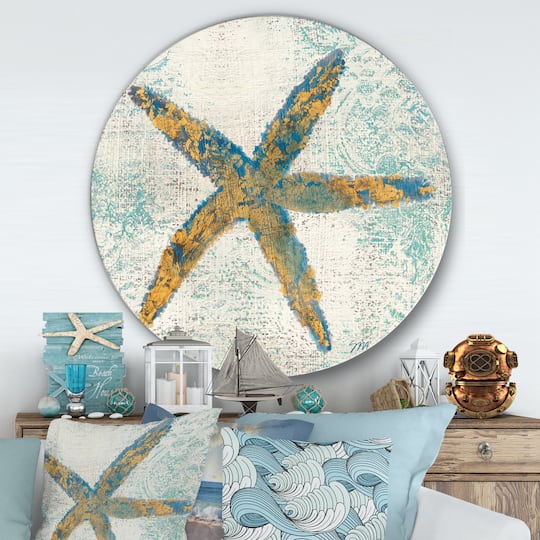 Designart - Coastal Pastel seashells III
